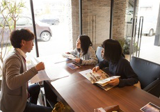 資料を元に、詳しく会社の説明をさせて頂きます。